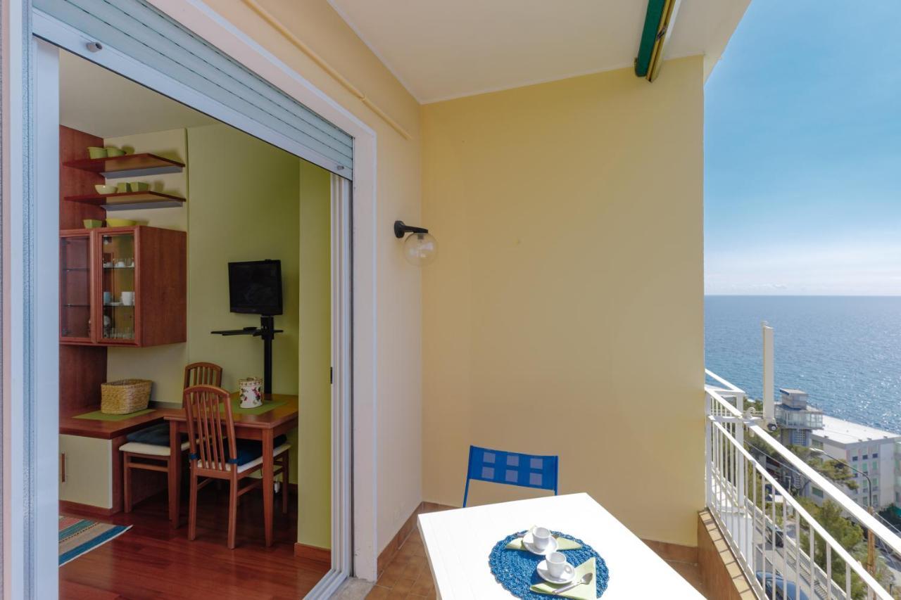 163 - Sunshine Suite 4 Fronte Vista Mare, 100M Spiaggia Sanremo Exterior photo